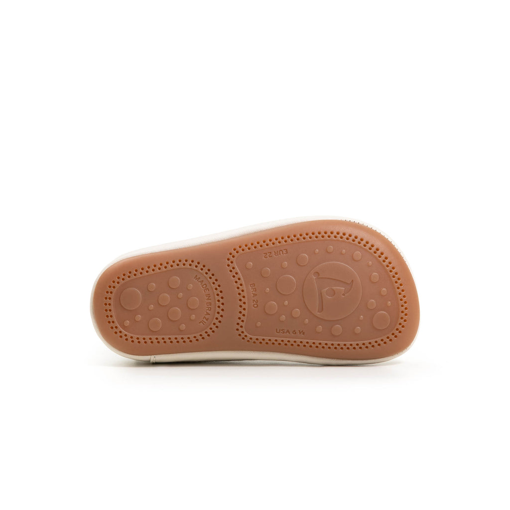 Champion Barefoot Bossy Brave Tapioca