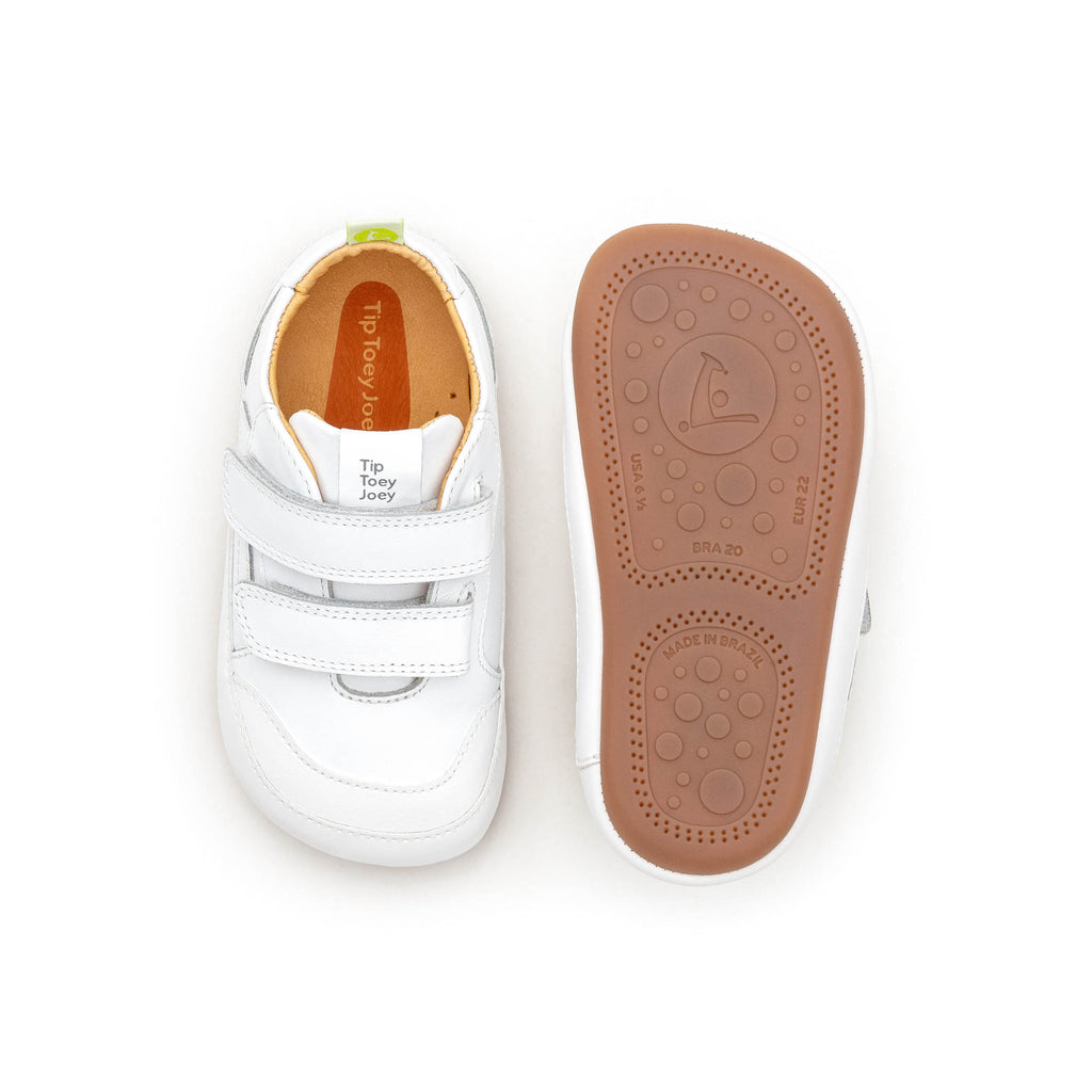 Champion barefoot Landy