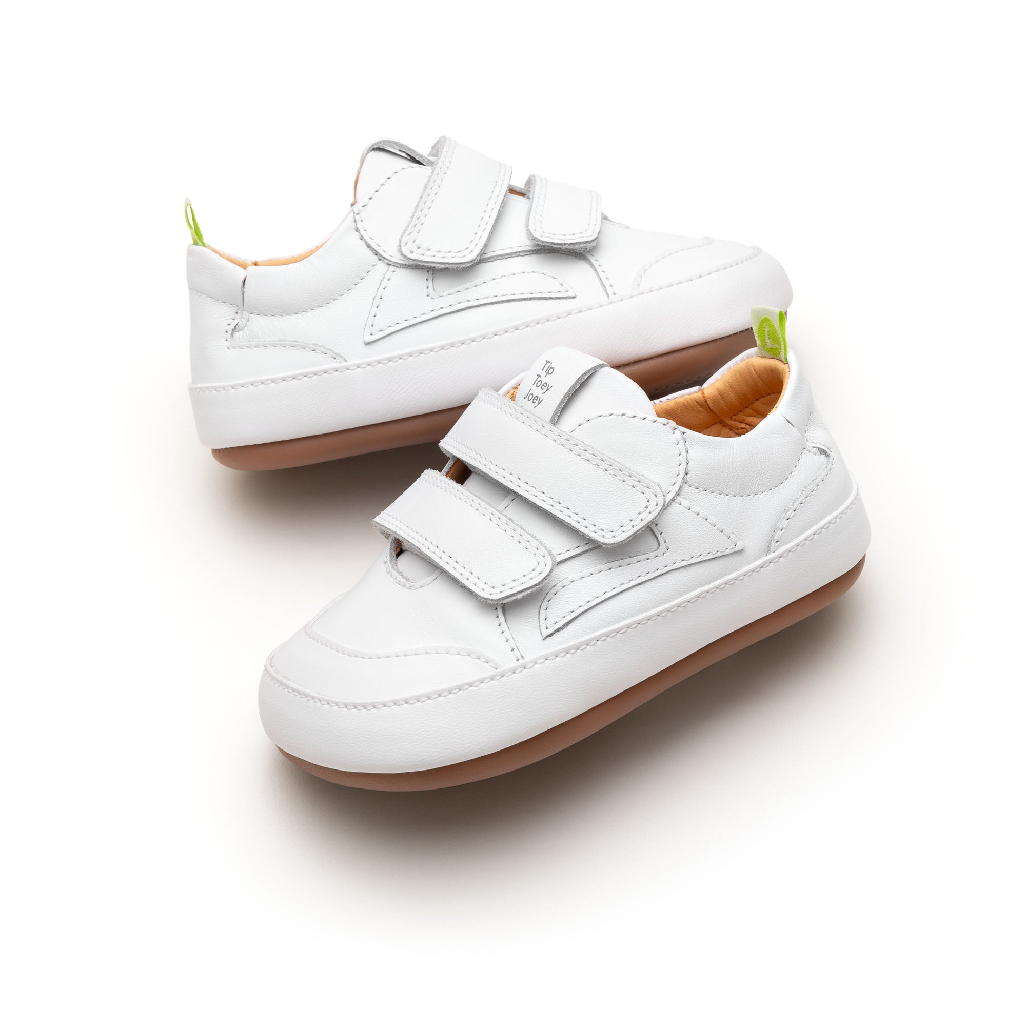 Champion barefoot Landy