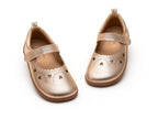 Chatita barefoot sweetheart