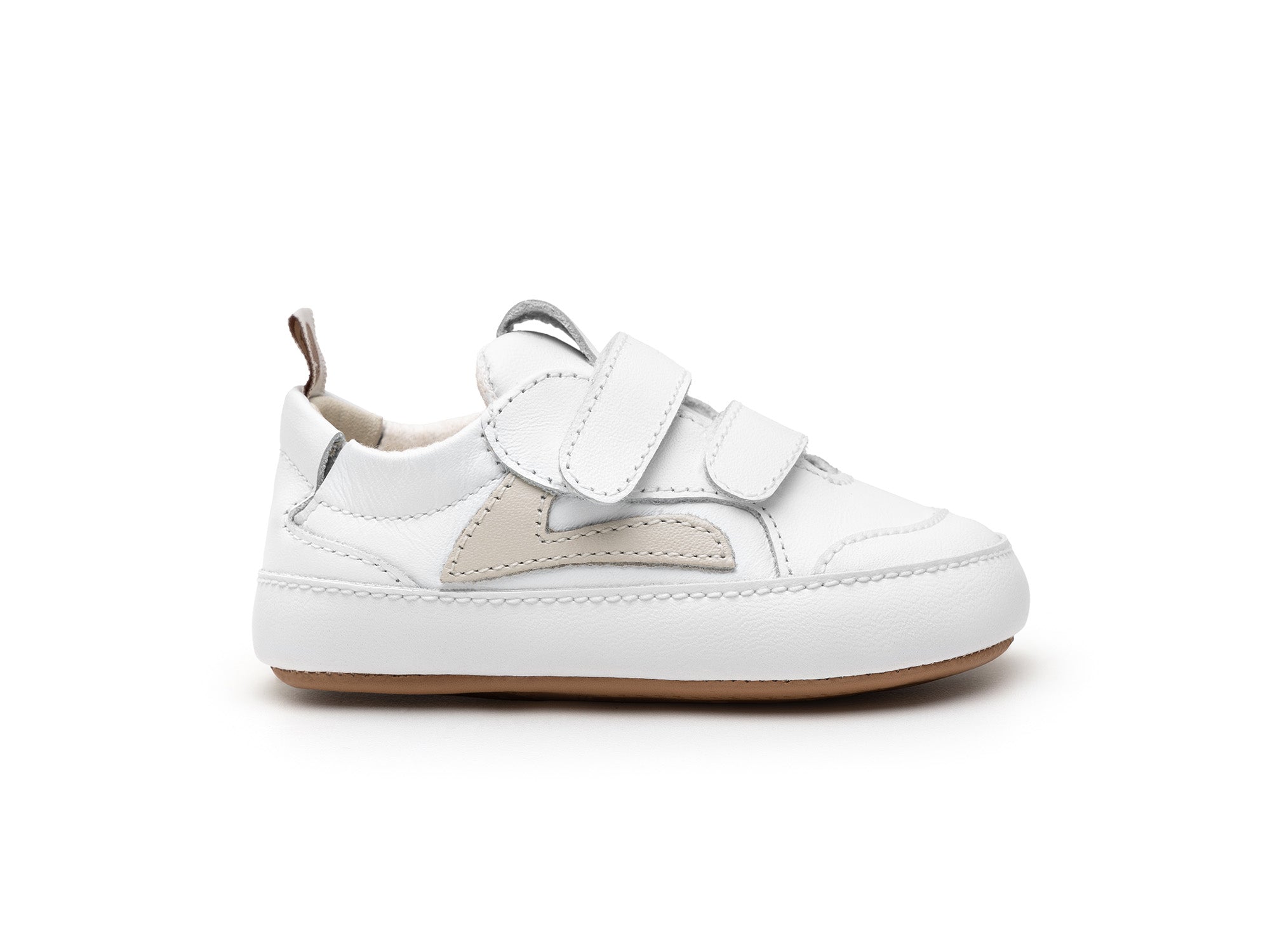 Champion barefoot Landy