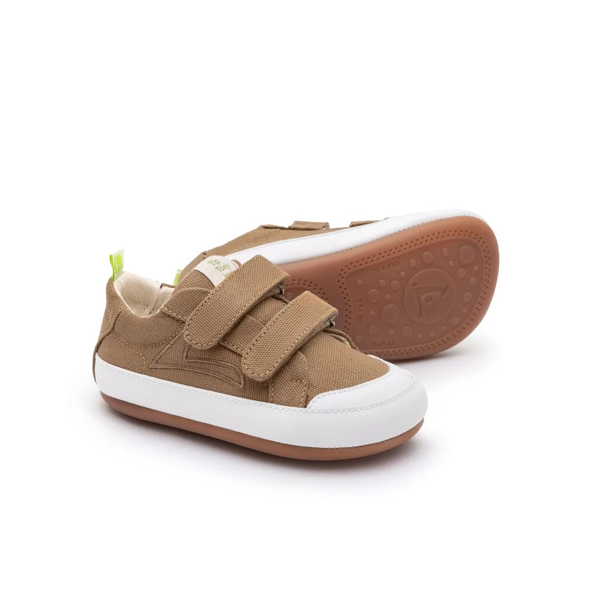 Champion Barefoot Bossy Green Almendra