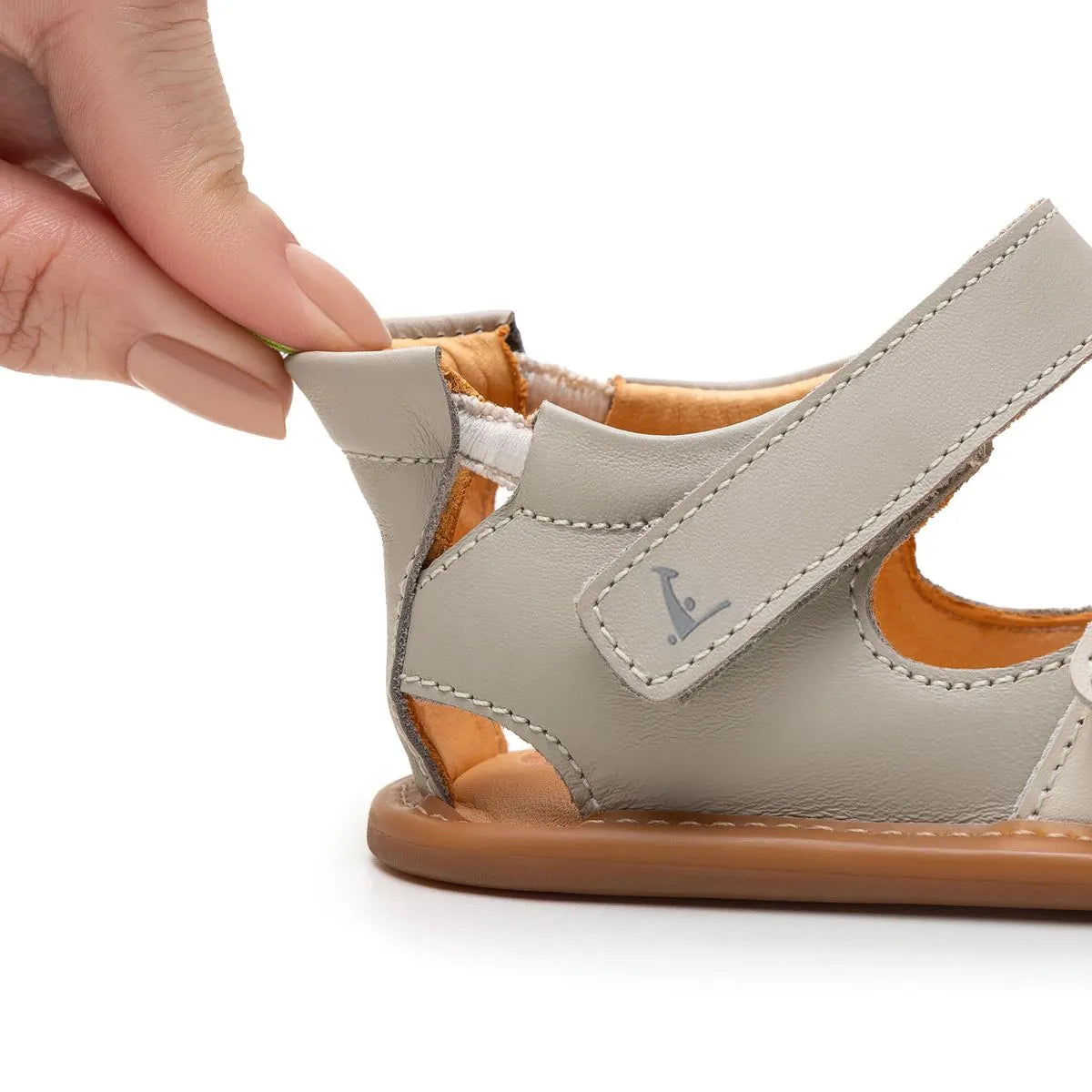Sandalia Barefoot Crunchy Tapioca y Azul